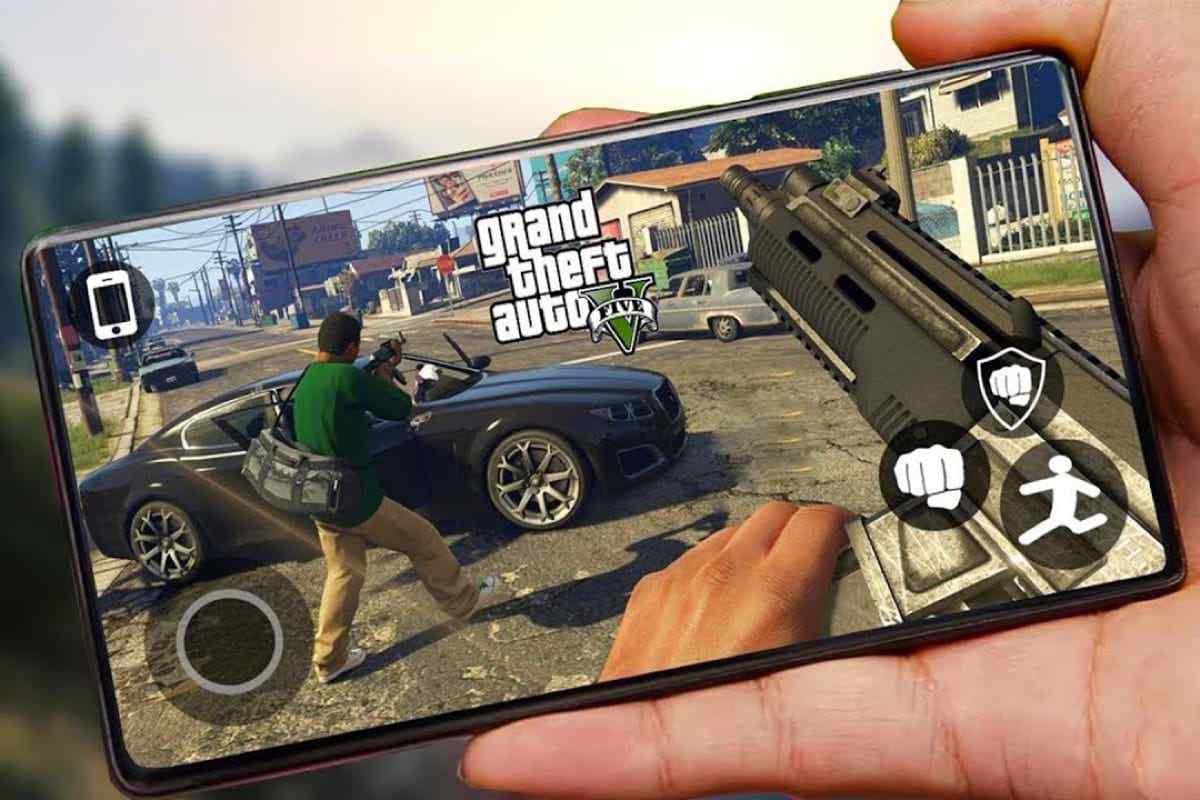 Giao diện game GTA 5 được chơi trên điện thoại Android